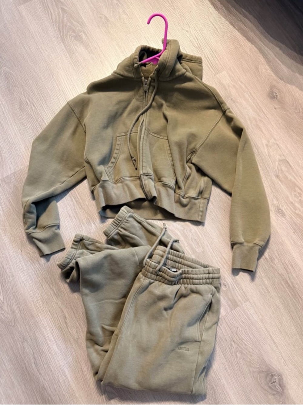 TNA Aritzia Sweatfleece Boyfriend Sweatsuit PLUS tank top